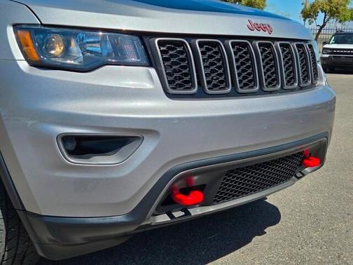 Billet Silver Metallic Clearcoat 2018 Jeep Grand Cherokee Trailhawk