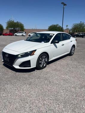 Glacier White 2024 Nissan Altima 2.5 S