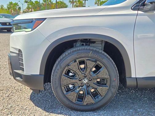 Platinum White Pearl 2026 Honda Pilot Black Edition