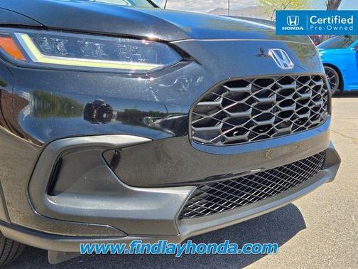 Crystal Black Pearl 2023 Honda HR-V LX