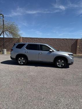 2023 Honda Pilot EX-L 8-Passenger