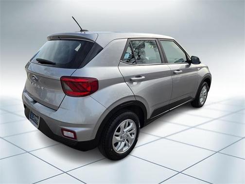 2024 Hyundai VENUE SE