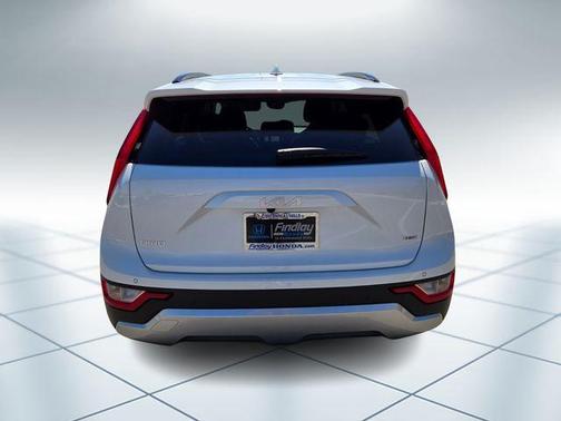 2023 Kia Niro EX