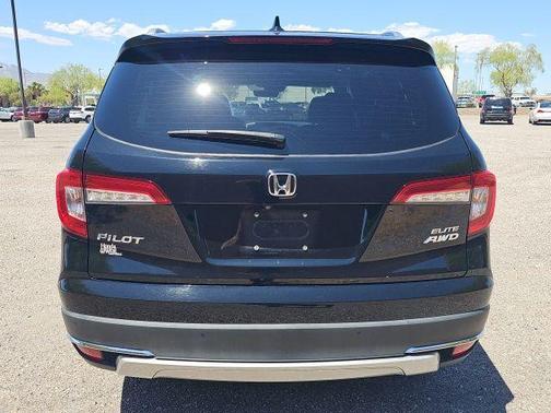 Crystal Black Pearl 2019 Honda Pilot Elite