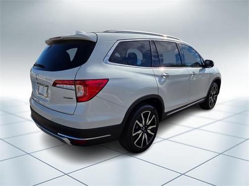 2020 Honda Pilot Touring 8-Passenger