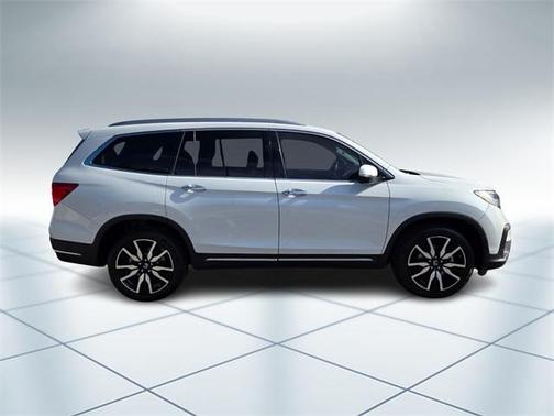 2020 Honda Pilot Touring 8-Passenger