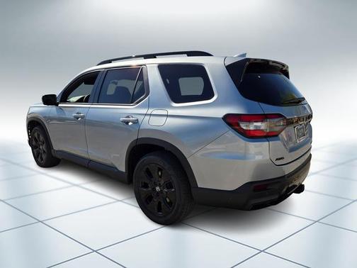 Solar Silver Metallic 2026 Honda Pilot Black Edition