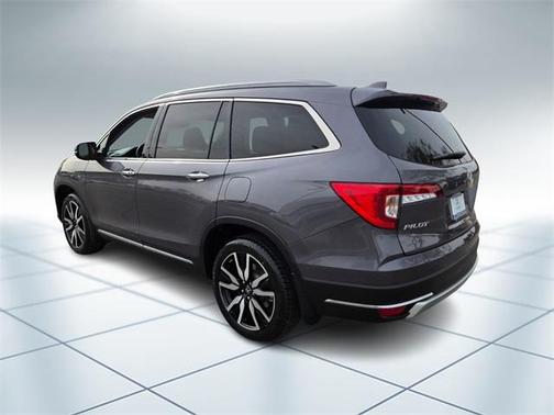 2022 Honda Pilot Touring 7-Passenger