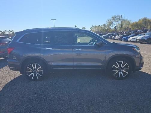 2022 Honda Pilot Touring 7-Passenger