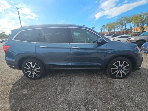 2022 Honda Pilot Touring 7-Passenger