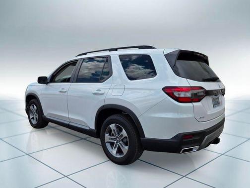 Platinum White Pearl 2026 Honda Pilot EX-L