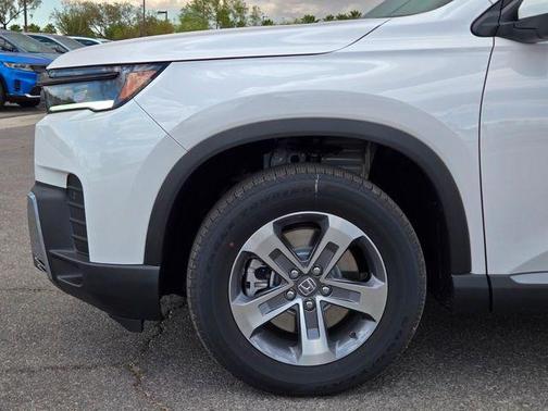 Platinum White Pearl 2026 Honda Pilot EX-L