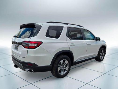 Platinum White Pearl 2026 Honda Pilot EX-L