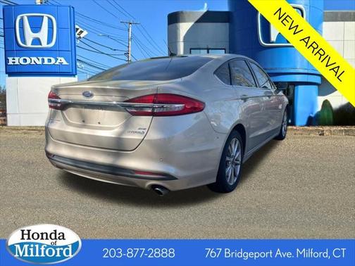 2017 Ford Fusion Hybrid SE