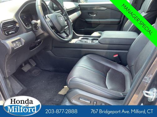 2025 Honda Pilot Black Edition