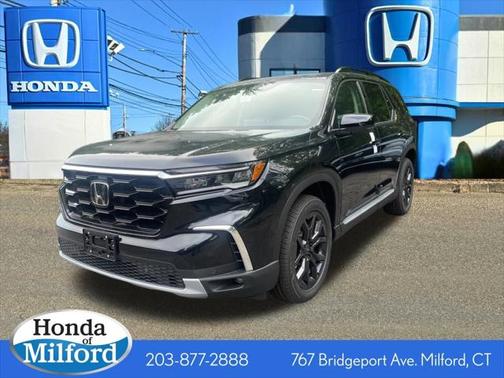 2025 Honda Pilot Touring 8-Passenger
