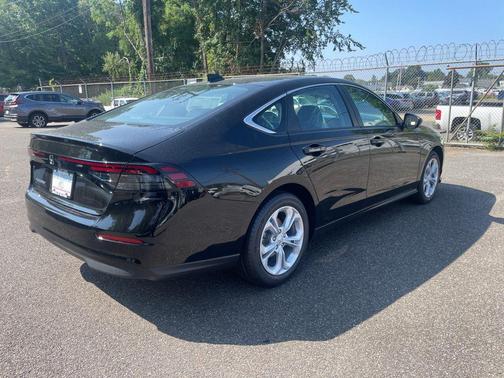 2025 Honda Accord LX 1.5T