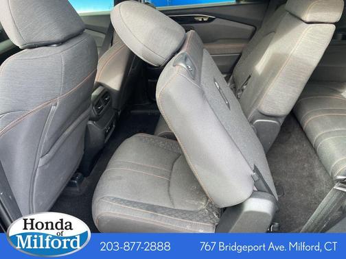 2023 Honda Pilot AWD Sport