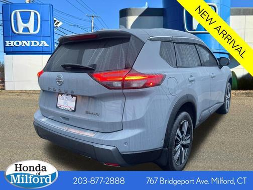 2025 Nissan Rogue SL