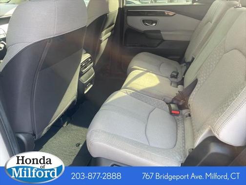 2023 Honda Pilot AWD LX