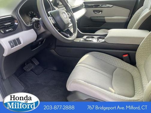 2023 Honda Pilot AWD LX