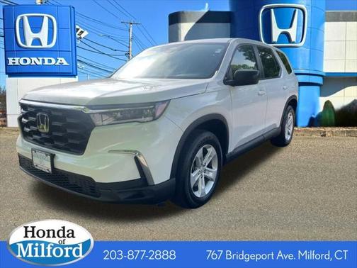 2023 Honda Pilot AWD LX