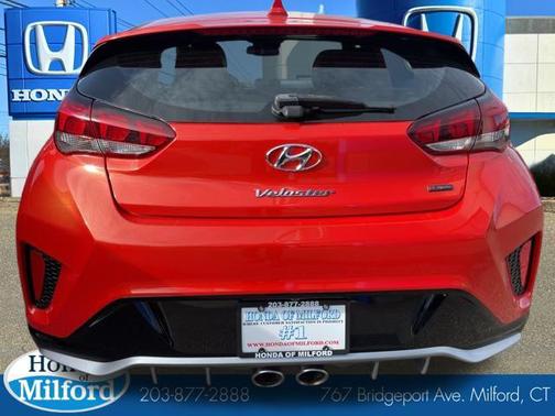 2020 Hyundai Veloster Base