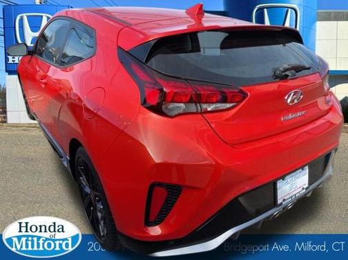 2020 Hyundai Veloster Base
