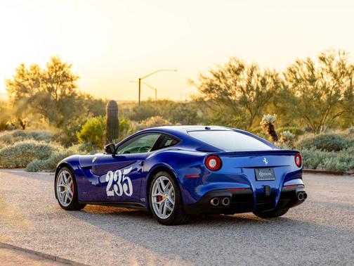 2017 Ferrari F12berlinetta Base