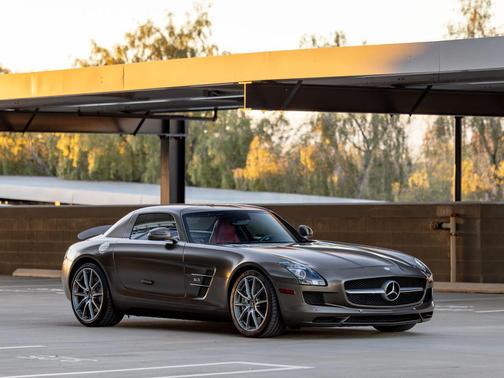 2011 Mercedes-Benz SLS AMG Base