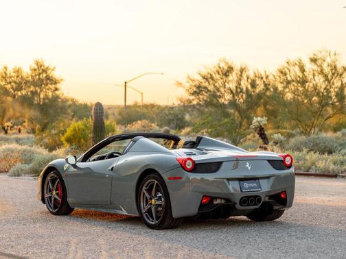 2014 Ferrari 458 Spider Base