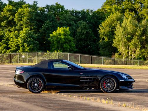 2009 Mercedes-Benz SLR McLaren Roadster 2D