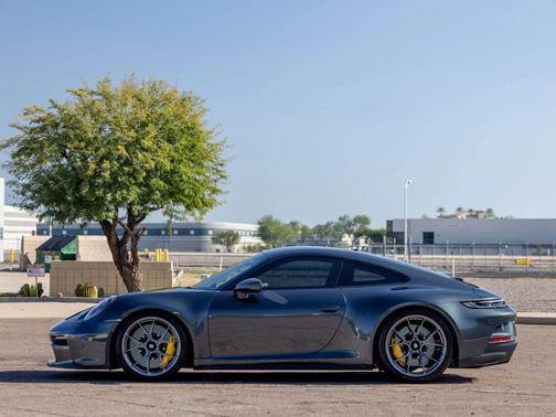 2024 Porsche 911 GT3 w/Touring Package