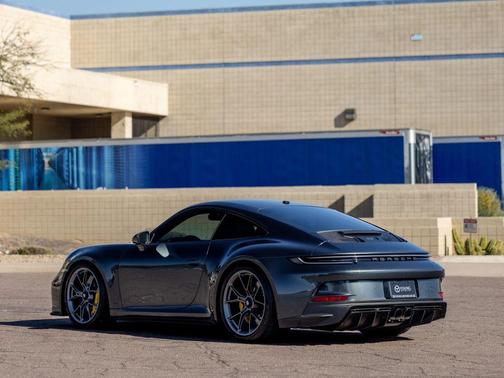 2024 Porsche 911 GT3 w/Touring Package