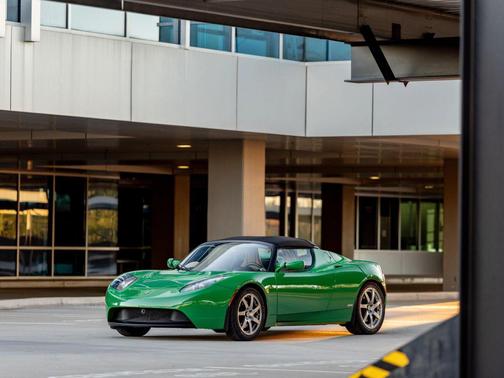 2008 Tesla Roadster Convertible 2D Electric