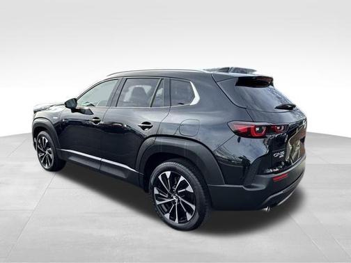 2025 Mazda CX-50 PLUS