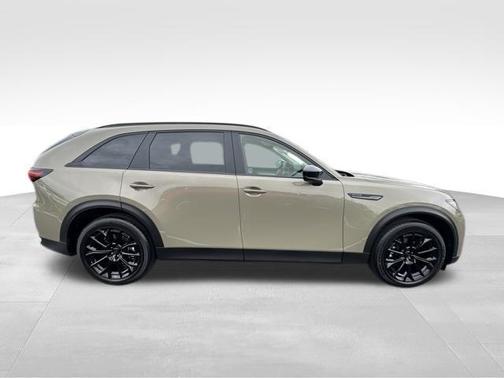 Zircon Sand Metallic 2026 Mazda CX-70 3.3 TURBO PREFERRED