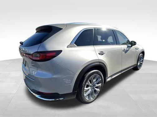 2026 Mazda CX-90 Premium Plus
