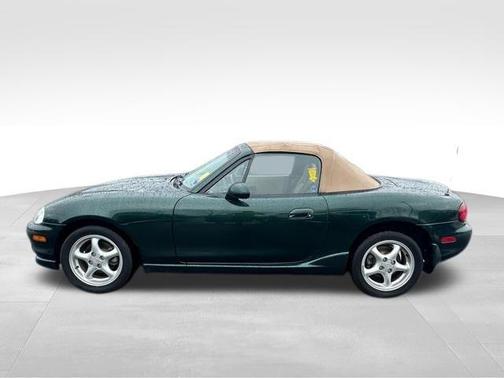 2000 Mazda MX-5 Miata 