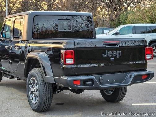 2026 Jeep Gladiator Sport