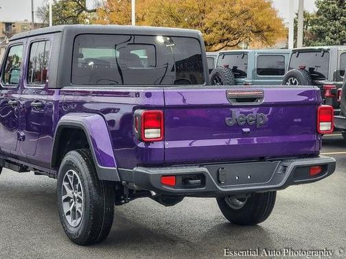 2026 Jeep Gladiator Sport