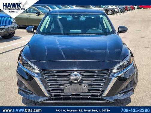 Super Black Clearcoat 2024 Nissan Altima 2.5 SV
