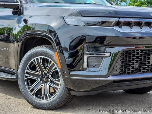 Gloss Black 2026 Jeep Grand Wagoneer L Base