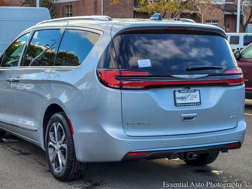 2026 Chrysler Pacifica Pinnacle