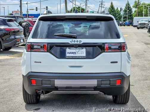 Bright White Clearcoat 2026 Jeep Cherokee Overland