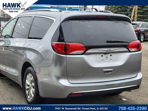 2018 Chrysler Pacifica Touring-L