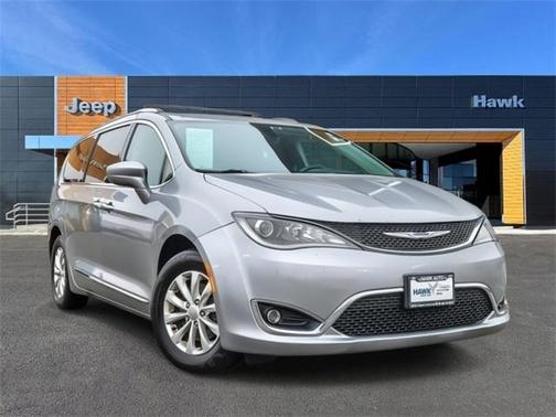 2018 Chrysler Pacifica Touring-L