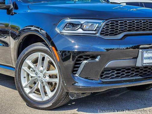 DB Black Crystal Clearcoat 2026 Dodge Durango GT