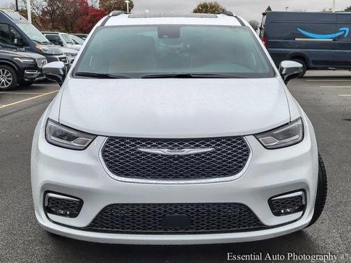 2026 Chrysler Pacifica Pinnacle