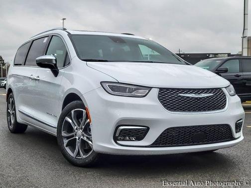 2026 Chrysler Pacifica Pinnacle